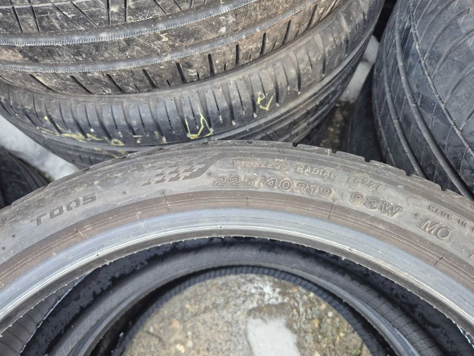 2 Anvelope de VARA - 225/40/19 - BRIDGESTONE - CA NOI - DOT 2024 !