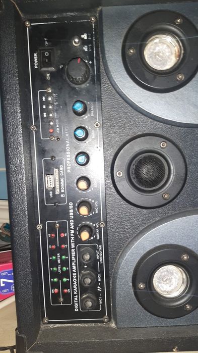 Колонки с басами