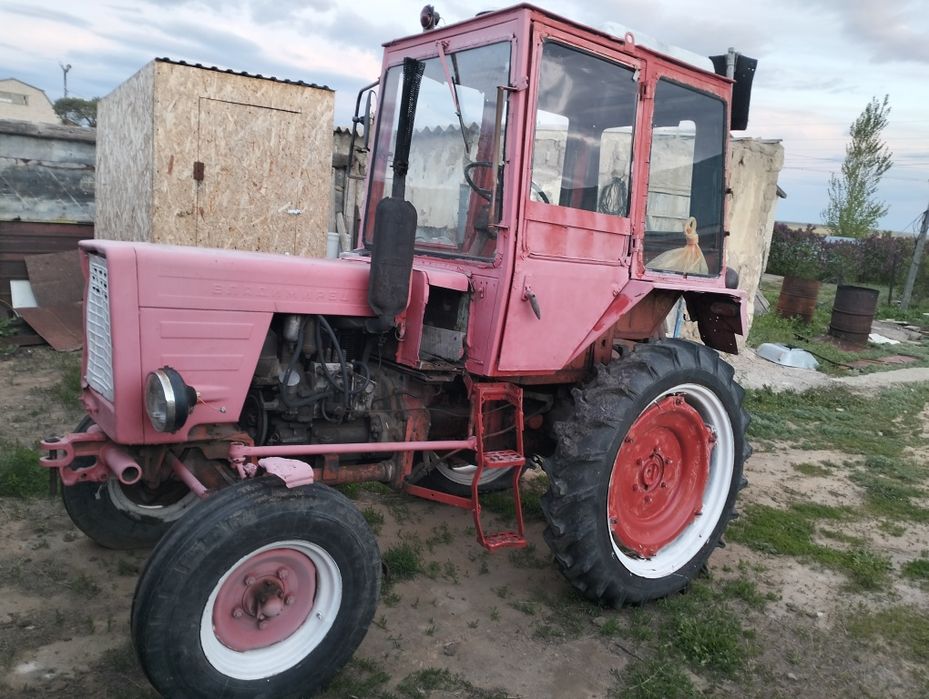 Продам Трактор т 25