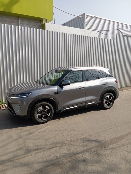 YUAN UP SMART full (лидар, хедап, 540 камера) сотилади