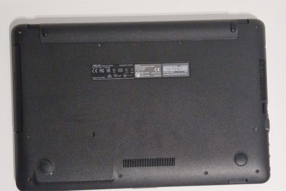 Vand Laptop Asus SonicMaster