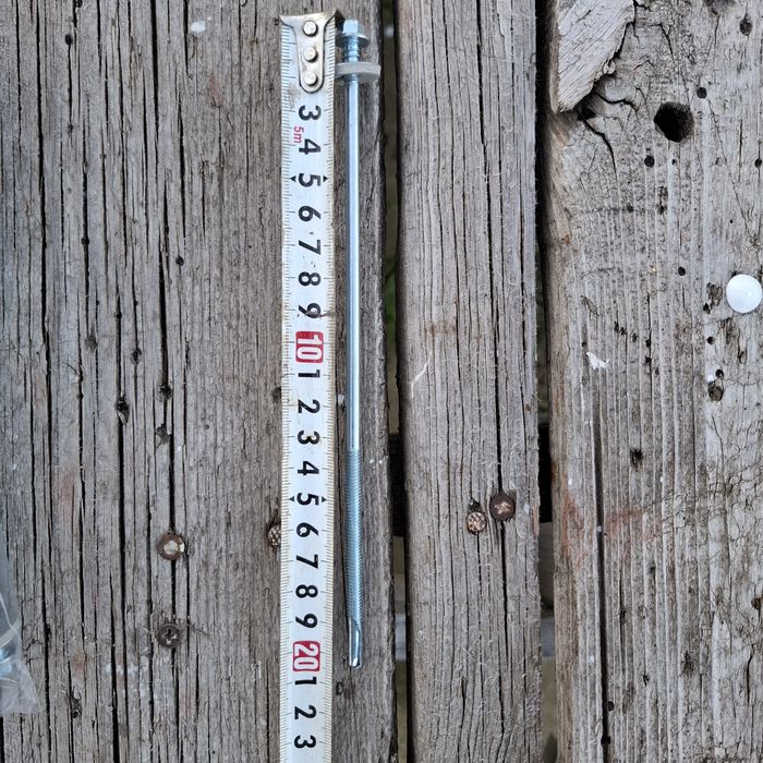 Саморезы для сэндвич-панелей.