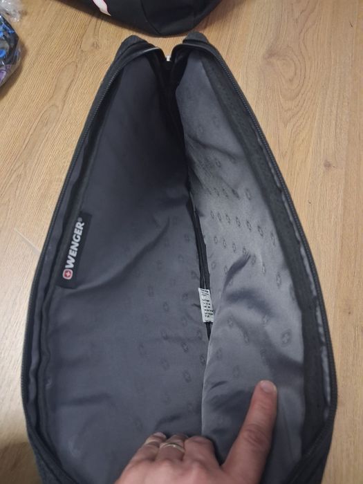 Geanta laptop noua