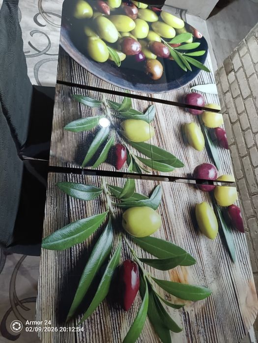 Продается стол раскладной.