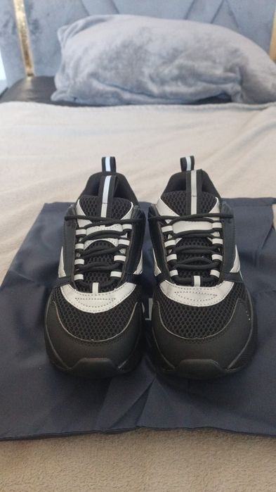 Dior b22 новые продам 38 размер