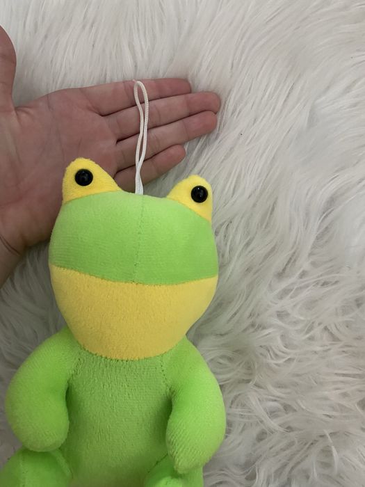 Мягко зелёная игрушка
