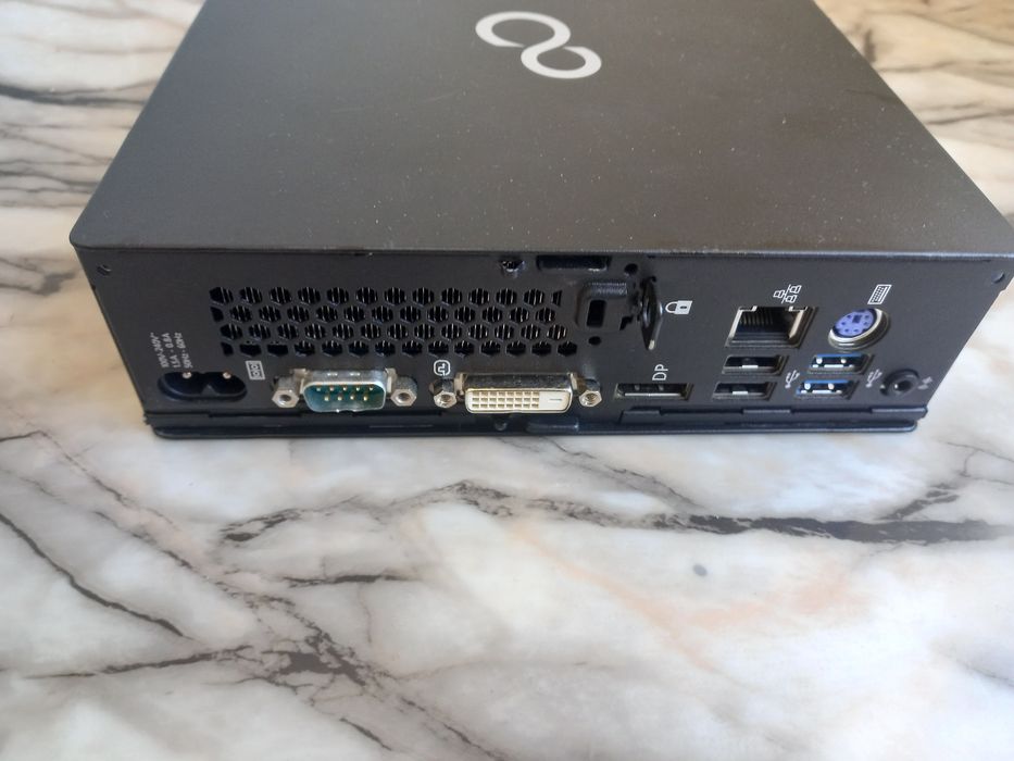Мини компютър Fujitsu Q556 Intel Core i5-6400T 8gb ssd