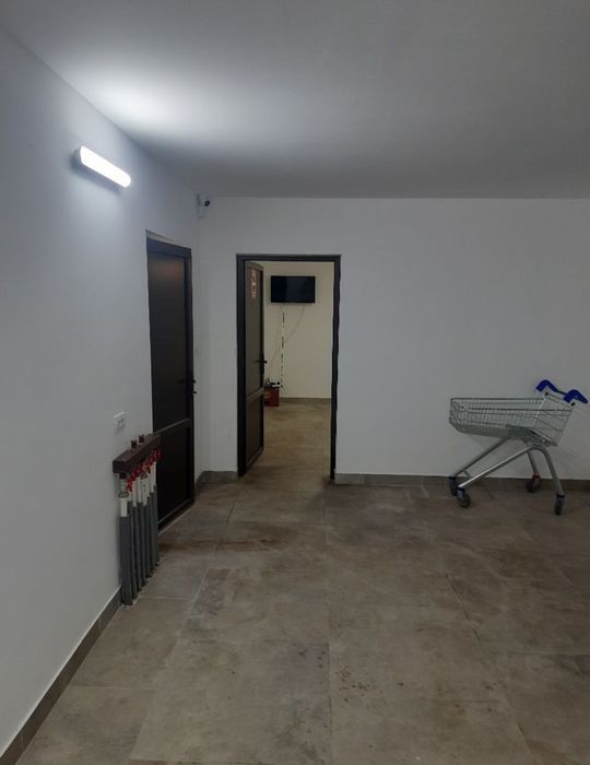 Spaţiu Comercial de vânzare în Vadu Moldovei E85 jud Suceava