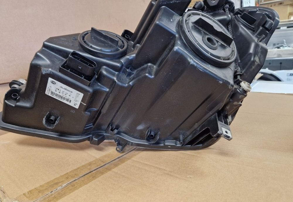 Фар за Мерцедес W212