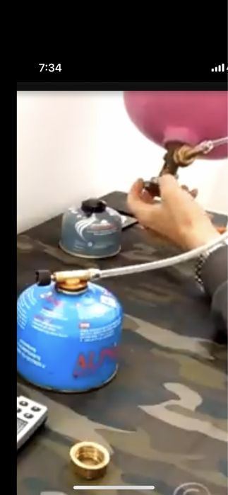 Адаптор с маркуч за пълнене на туристически газови флакони/бутилки7/16