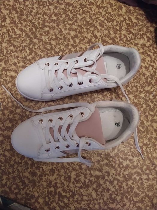 Спортни обувки - изгодно