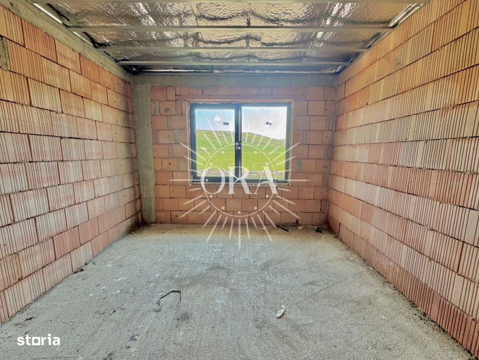 Casă Individuală Semifinisata De Vanzare In Dezmir - 4 Camere - 500