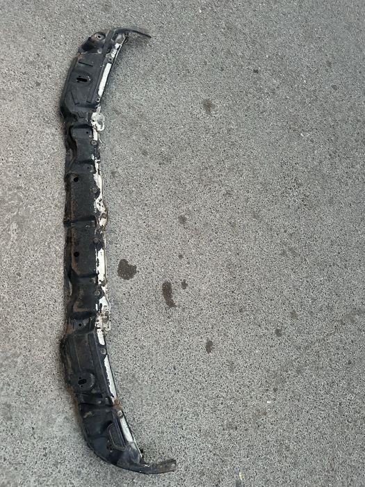 Усилитель бампера митсубиси паджеро 3