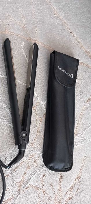 Placa ceramica de indreptat parul Remington 230