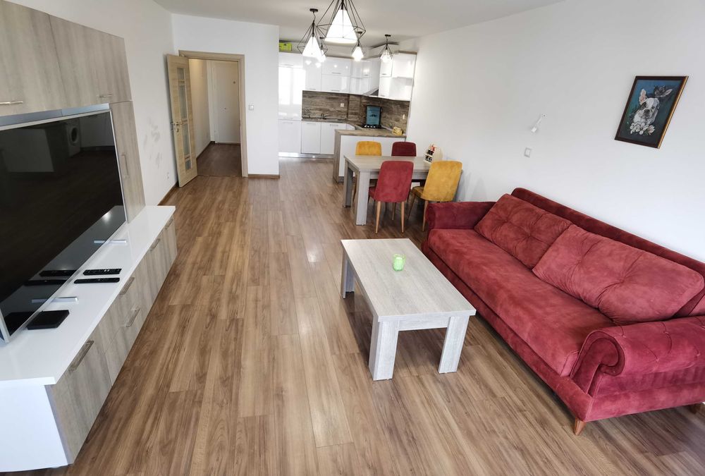 Дава се под наем Двустаен апартамент в София, Дианабад - 75 кв.м за 372.3 € - Снимка #1