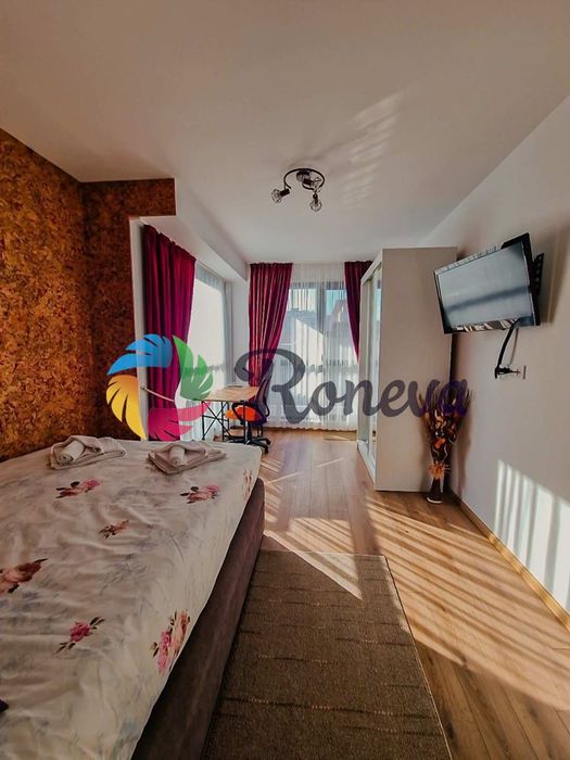 Дава се под наем Тристаен апартамент в Варна, Център - 110 кв.м за 1176 € - Снимка #11