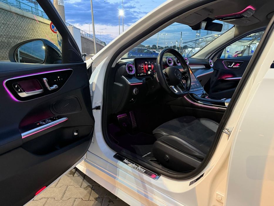 Mercedes C 220 4MATIC AMG Digital Light MHEV