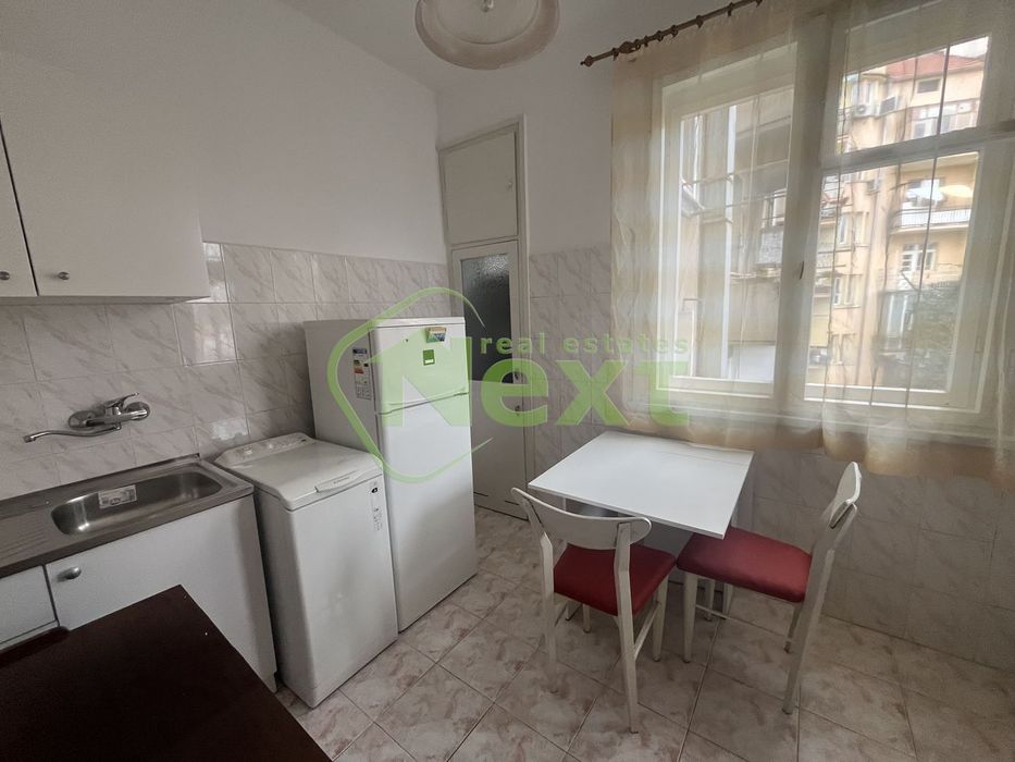 Дава се под наем Двустаен апартамент в София, Център - 52 кв.м за 448.8 € - Снимка #4