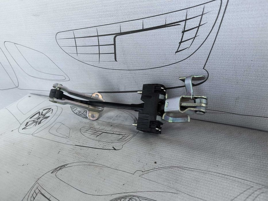Opritor Deschidere Ușă Spate Stânga Peugeot Boxer 2013 / 2007-2014 Cod OEM 1613353880 (5C2)