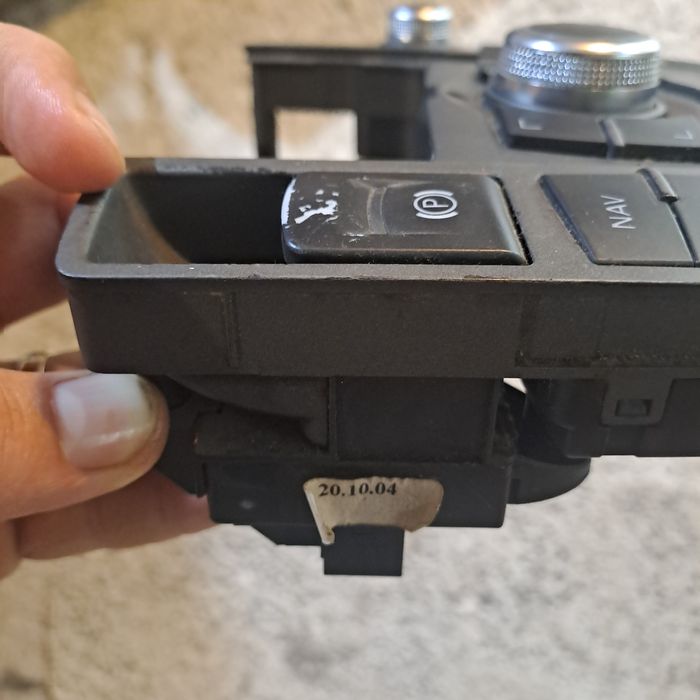 Consola media, buton frana Audi A6C6
