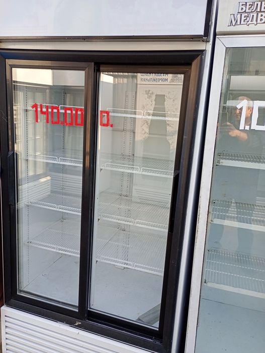 Холодильники ветринные 2х дверные