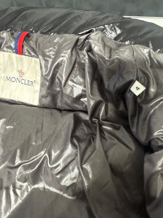 Geaca originala Moncler 4