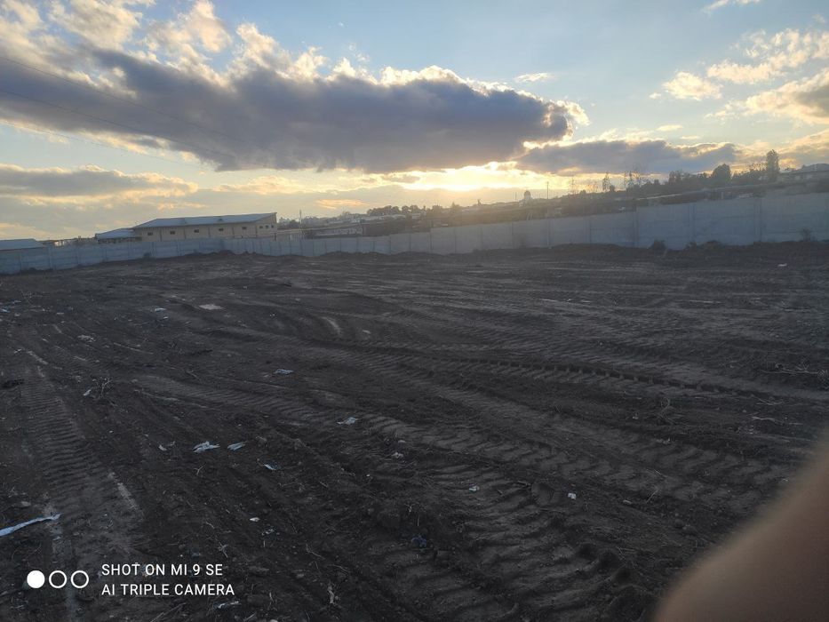 12 сотик ер участка у.н мулжалланган ер сотилади