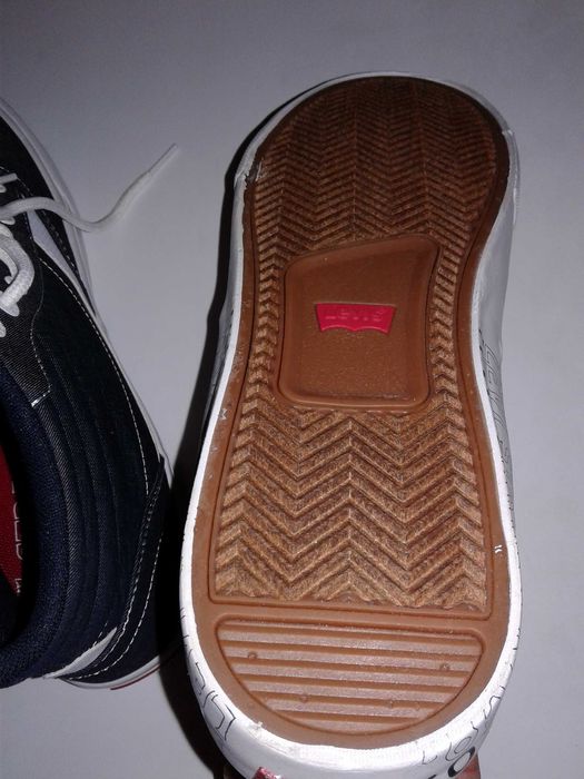 Levi's Lance Mid Canvas мъжки кецове от Сащ