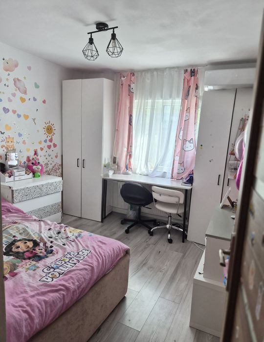 Apartament 3 camere de vanzare Ploiesti