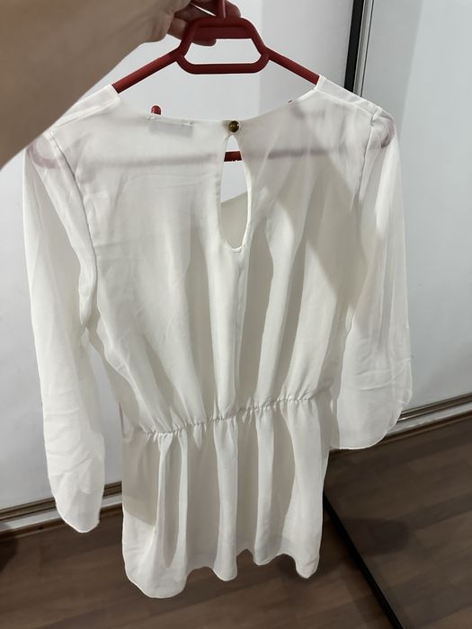 Rochie alba, cureaua cadou