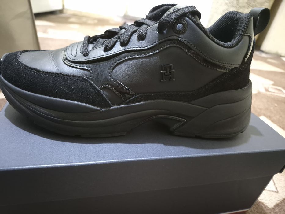 Дамски маратонки Tommy Hilfiger Chunky  Runner Patent