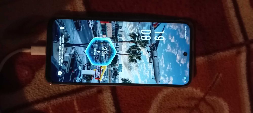 Vând telefon infinix