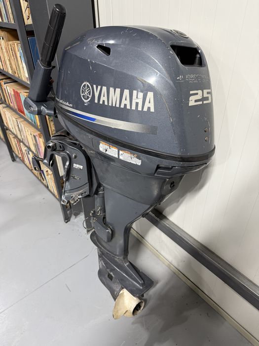 Vand barca aluminiu 5,2m motor 25cp yamaha