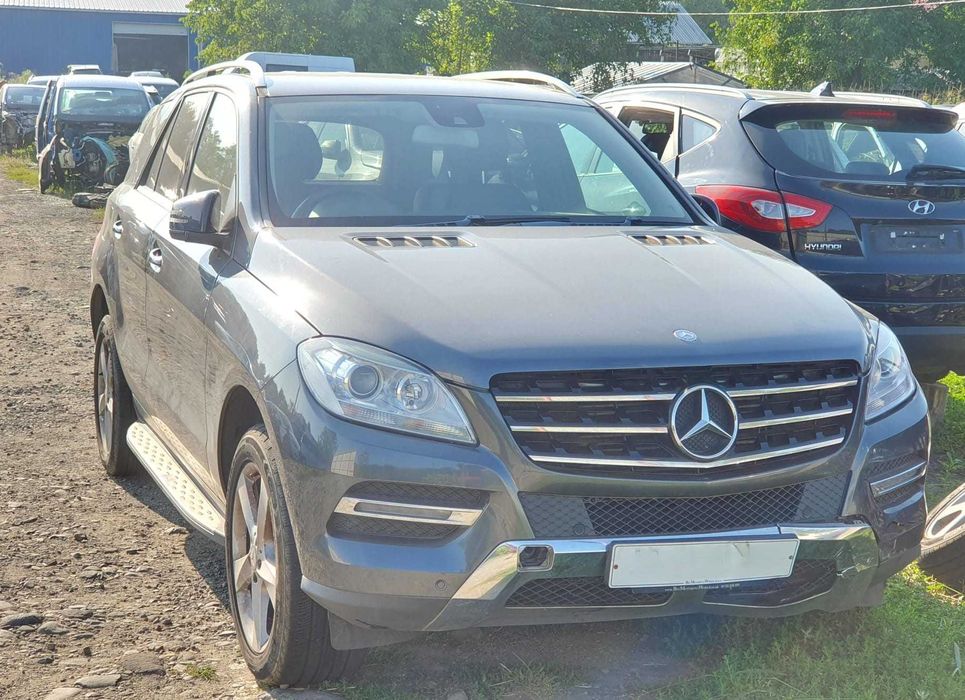 Dezmembrez Mercedes W166 ML 250 2.2D Auto 2013