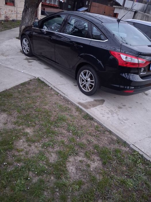 Vând Ford Focus Titanium
