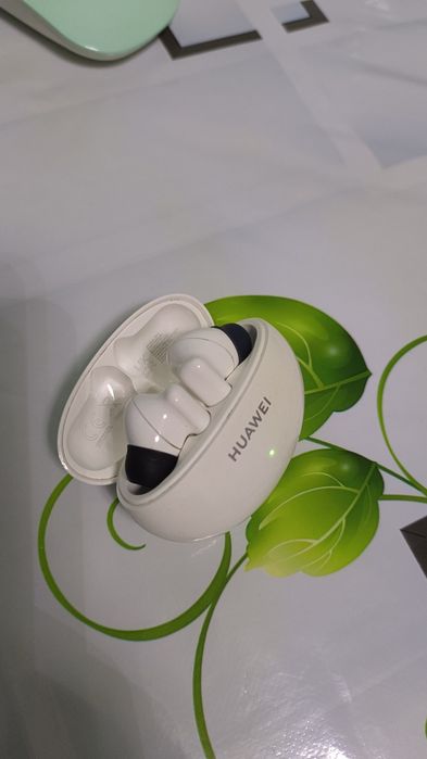 Продам Hyawei FreBuds 5i
