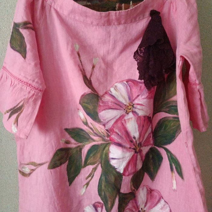 Rochie din in , pictată .