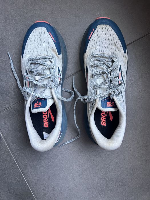 Планински обувки Brooks 41 размер сиво