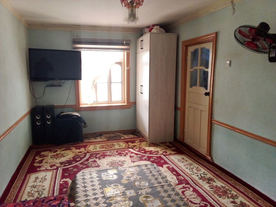 Uy sotiladi barcha qulayliklarga ega