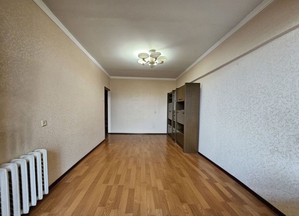 Чиланзар 22-й квартал продаю  Четырёх комнатную