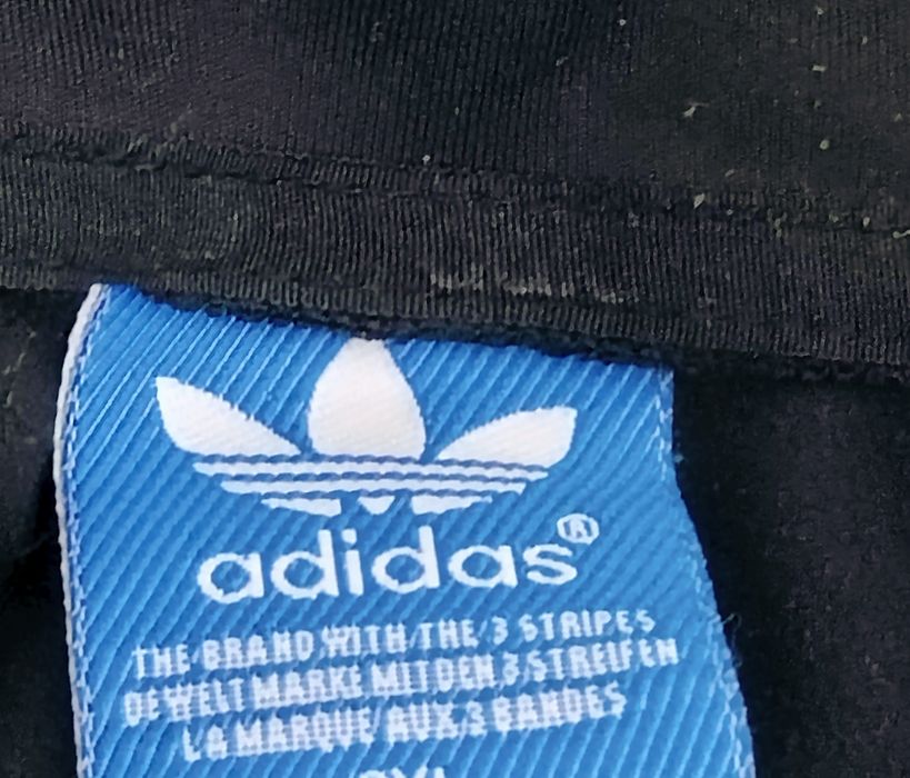Bluză unieex Adidas.