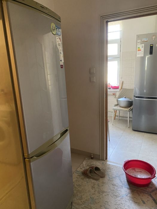 Холодильник LG.