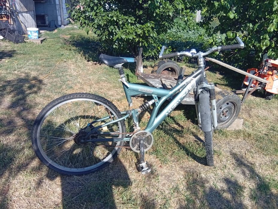 Bicicleta pentru piese sau refacere
