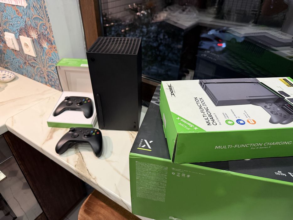 Xbox series X SSD 1 Tb (идеальный)