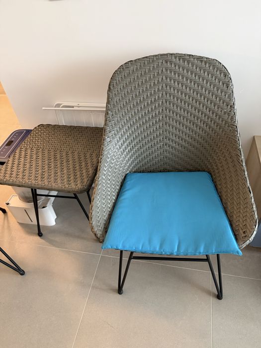 Комплект градински мебели