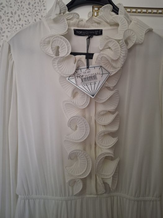 Продам новое белое платье