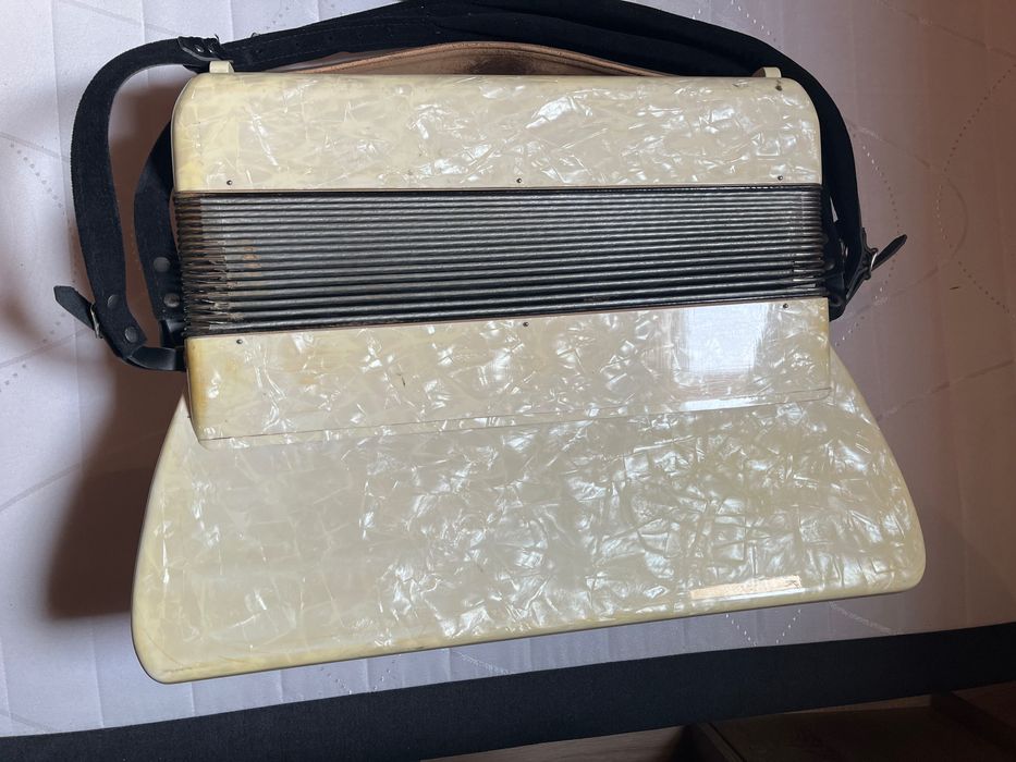 Acordeon Hohner Verdi III 3 M 120 bași
