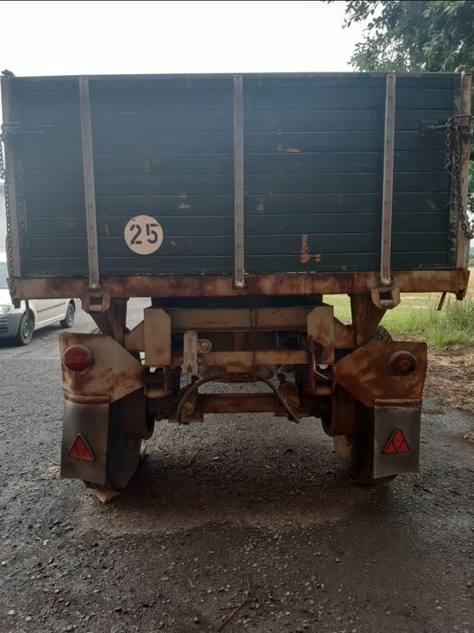 Remorca după Tractor