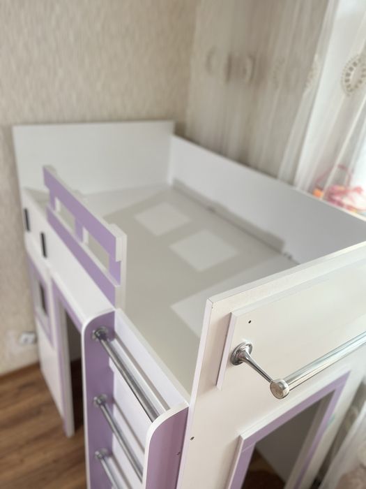 Продам двухъяросную кроват