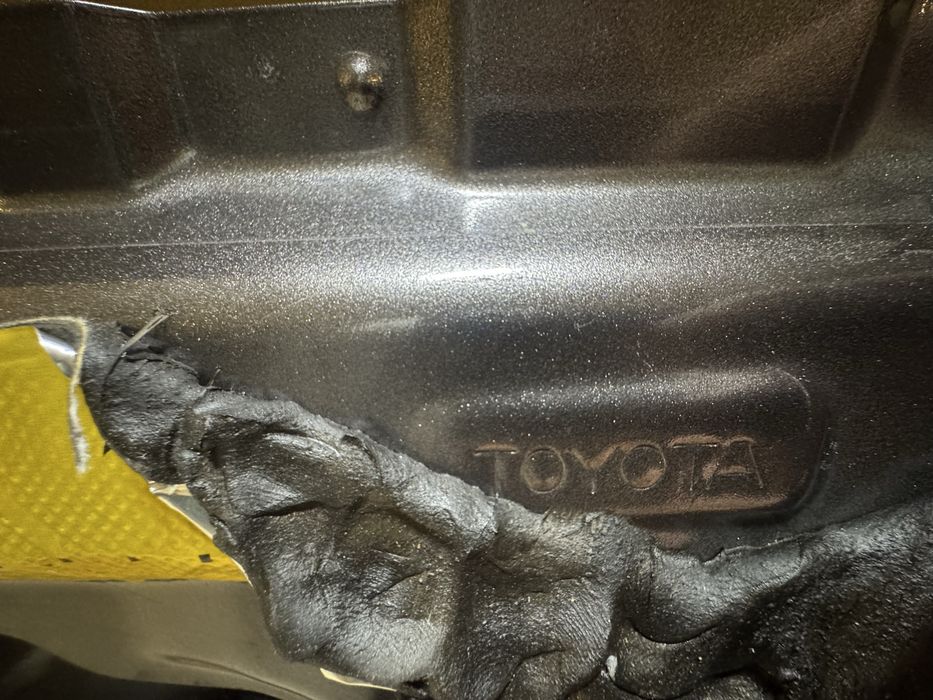 Дверь Toyota camry 70-75